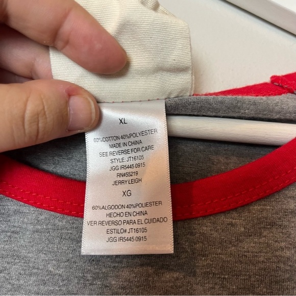 Modern Lux Minimal Baseball Santa Face Tee XL - Picture 5 of 7